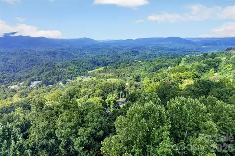 N 226 #26/27 Highway APT 26/27, Bakersville, NC 28705