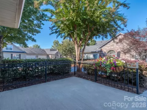 Exterior - 776 Ledgestone Ct, Tega Cay, SC 29708 photo 1 of 10