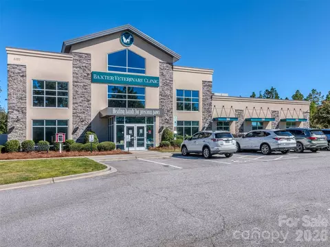 Exterior - 776 Ledgestone Ct, Tega Cay, SC 29708 photo 8 of 10