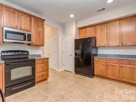 Kitchen - 776 Ledgestone Ct, Tega Cay, SC 29708 photo 2 of 3