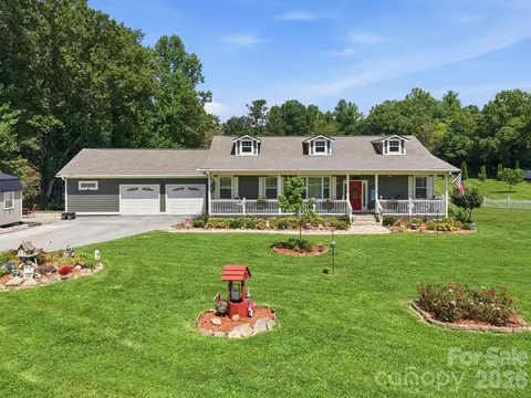 60 Shacoba 1 Ln #1, Hendersonville, NC 28792