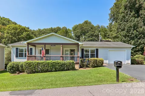 117 Pinellas Ln, Waynesville, NC 28785