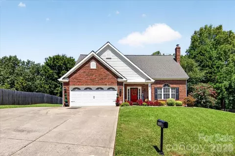 3508 Mallard Cove Ct, Charlotte, NC 28269