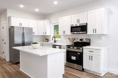 Kitchen - 4147 2nd Ne St NE, Hickory, NC 28601 photo 1 of 3