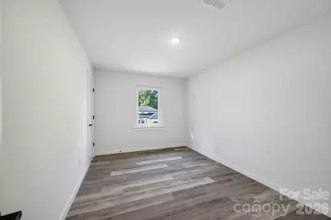 Bedroom - 4147 2nd Ne St NE, Hickory, NC 28601 photo 2 of 5
