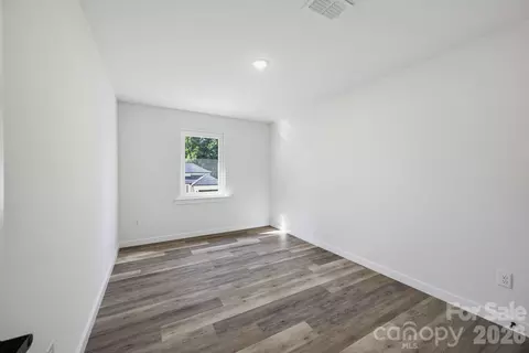 Bedroom - 4147 2nd Ne St NE, Hickory, NC 28601 photo 5 of 5
