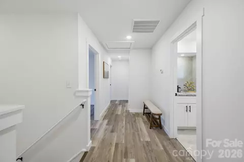 Entry Way - 4147 2nd Ne St NE, Hickory, NC 28601 photo 1 of 1