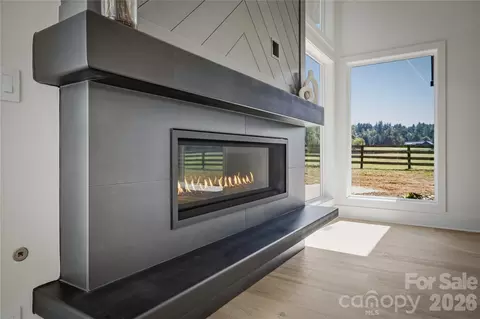 Living - 2303 Paddock Cir, Morganton, NC 28655 photo 3 of 4