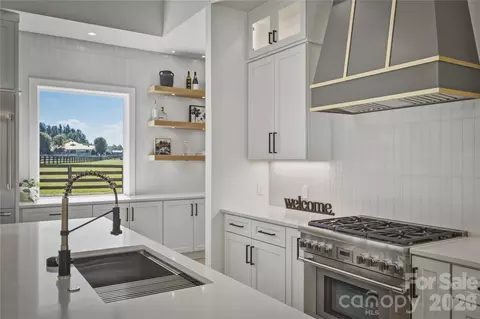 Kitchen - 2303 Paddock Cir, Morganton, NC 28655 photo 3 of 4