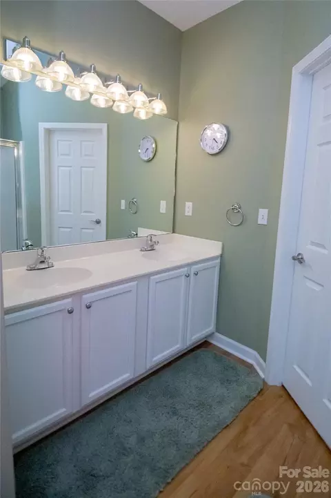 105 E Commons Dr, Morganton, NC 28655 photo 9