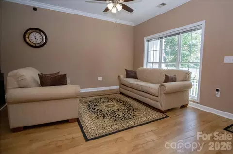 105 E Commons Dr, Morganton, NC 28655 photo 8