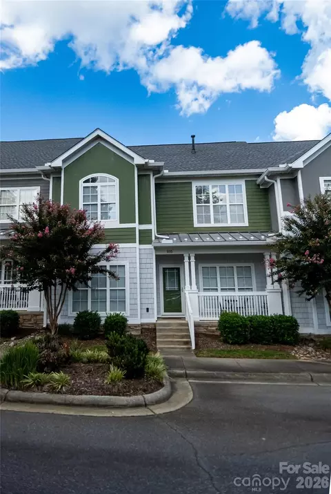 105 E Commons Dr, Morganton, NC 28655 photo 3