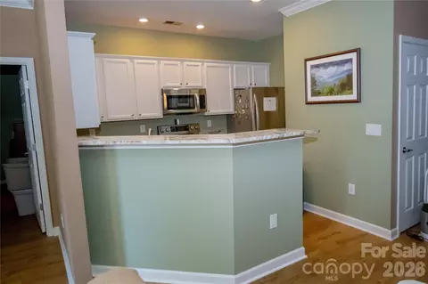 105 E Commons Dr, Morganton, NC 28655 photo 13