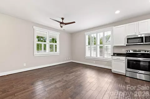 Living - 146 Mock Rd, Davidson, NC 28036 photo 3 of 4