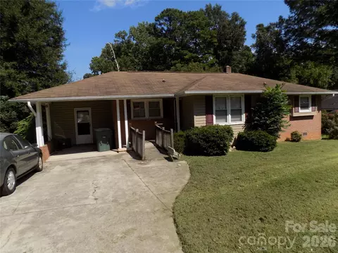 340 S Vine St, Gastonia, NC 28052