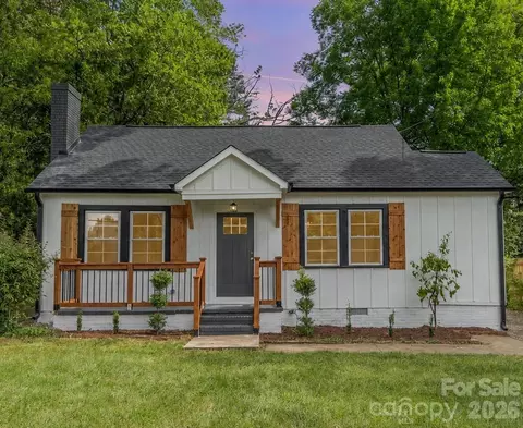 2104 St Mark St, Charlotte, NC 28216