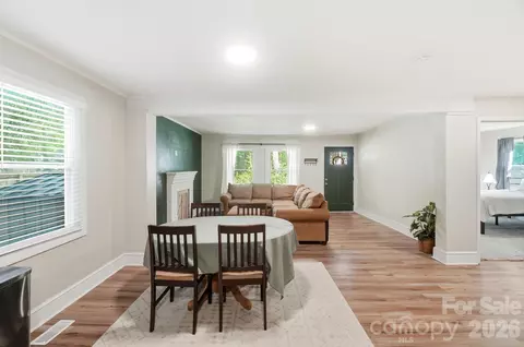 Living - 817 E Dunlap St, Lancaster, SC 29720 photo 6 of 6