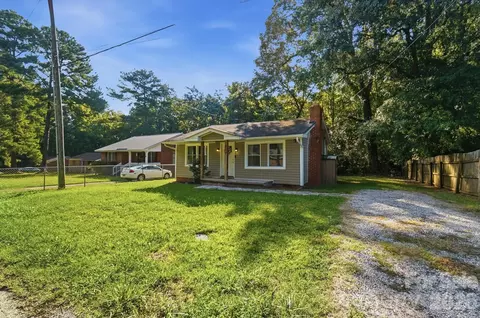 Exterior - 817 E Dunlap St, Lancaster, SC 29720 photo 11 of 11