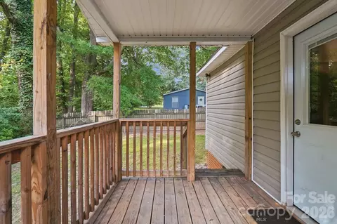 Exterior - 817 E Dunlap St, Lancaster, SC 29720 photo 5 of 11