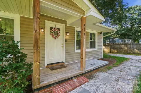Exterior - 817 E Dunlap St, Lancaster, SC 29720 photo 2 of 11