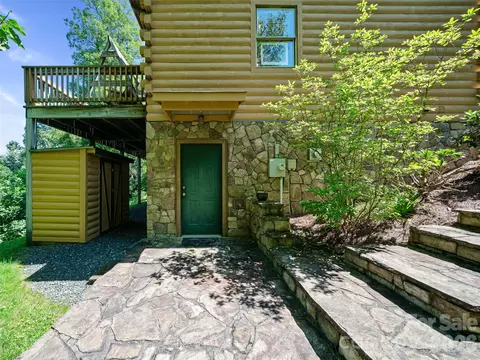 Exterior - 185 Blue Bird Ln, Spruce Pine, NC 28777 photo 7 of 11
