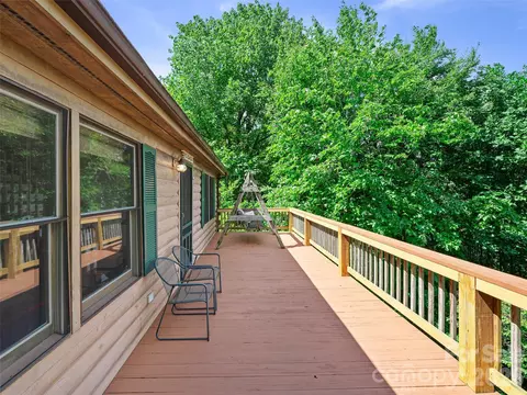 Exterior - 185 Blue Bird Ln, Spruce Pine, NC 28777 photo 8 of 11