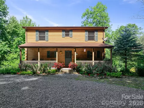 Exterior - 185 Blue Bird Ln, Spruce Pine, NC 28777 photo 2 of 11