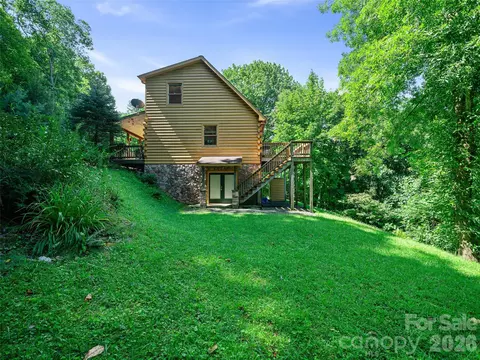 Exterior - 185 Blue Bird Ln, Spruce Pine, NC 28777 photo 6 of 11