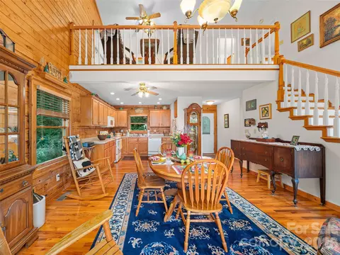 Dining - 185 Blue Bird Ln, Spruce Pine, NC 28777 photo 3 of 3
