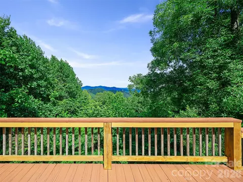 Exterior - 185 Blue Bird Ln, Spruce Pine, NC 28777 photo 9 of 11