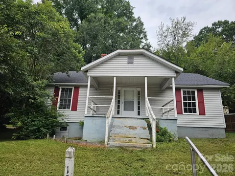 152 Winecoff Nw Ave NW, Concord, NC 28025
