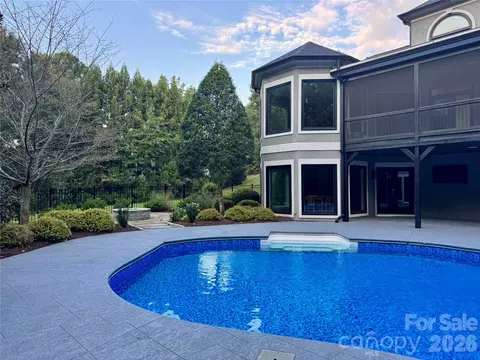 862 Kings Crossing Nw Dr NW, Concord, NC 28027