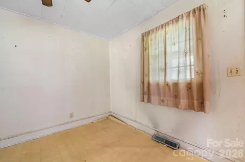 Bedroom - 2656 Barrier Loop, Morganton, NC 28655 photo 1 of 3