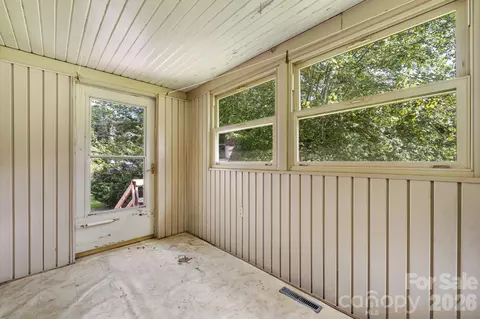 Exterior - 2656 Barrier Loop, Morganton, NC 28655 photo 2 of 2