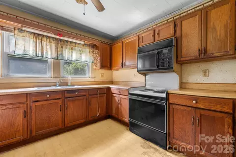 Other - 2656 Barrier Loop, Morganton, NC 28655 photo 5 of 14