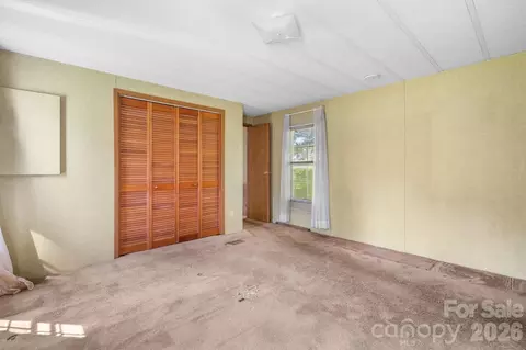 Bedroom - 2660 Barrier Loop, Morganton, NC 28655 photo 2 of 3