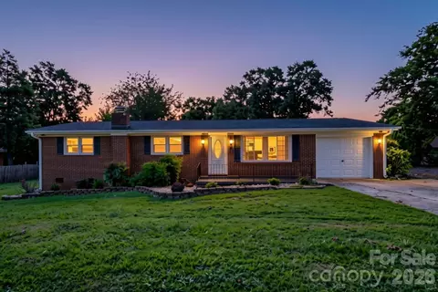 409 Oak Street 40 Ext #40, Forest City, NC 28043