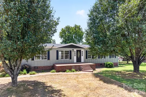 3312 Amity Hill 4 Rd #4, Statesville, NC 28677