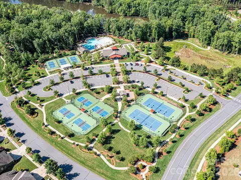 View/Area - 9005 Cape Breton Ln, Lancaster, SC 29720 photo 7 of 9