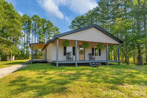 Exterior - 500 Gregory Rd, Jefferson, SC 29718 photo 3 of 8