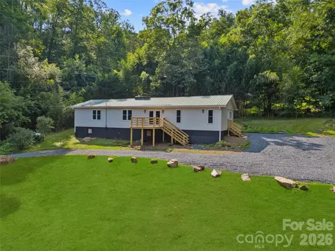 1218 Sweet Creek Rd, Bakersville, NC 28705