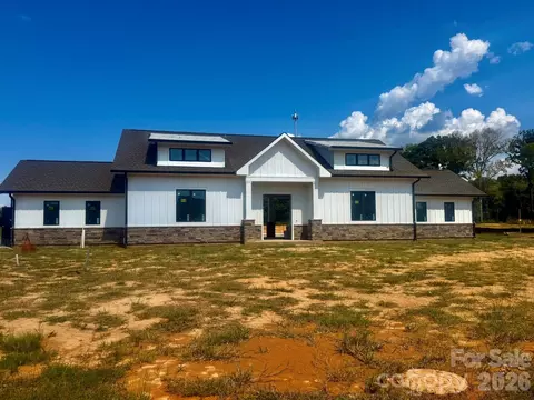 2181 Caravan Ln, Stanley, NC 28164 photo 2