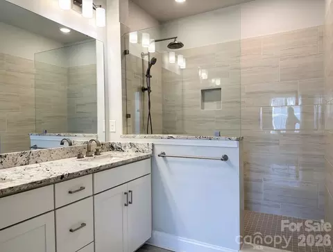 Bath - 8111 Houser St, Cornelius, NC 28031 photo 2 of 4