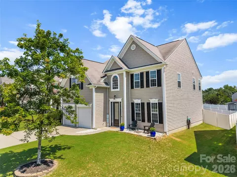 Exterior - 3304 Brackhill St, Davidson, NC 28036 photo 2 of 6