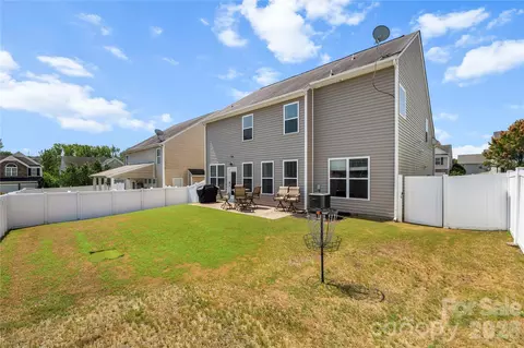 Exterior - 3304 Brackhill St, Davidson, NC 28036 photo 4 of 6