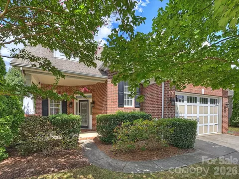 7326 Firespike Rd, Charlotte, NC 28211