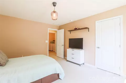 Bedroom - 7532 W Berkeley Rd, Denver, NC 28037 photo 7 of 11