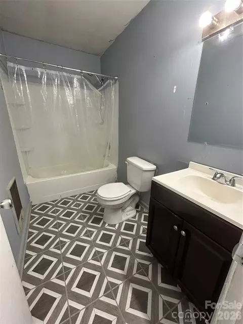 6783 Glover Ln, Stanley, NC 28164 photo 4