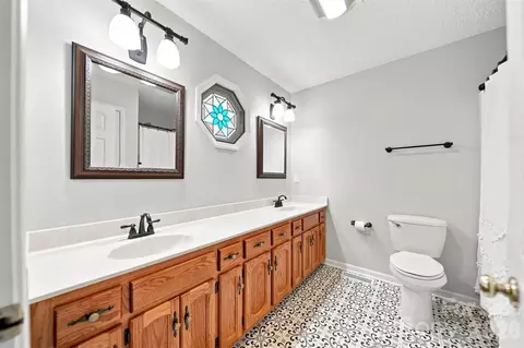 Bath - 107 Timberline Dr, Morganton, NC 28655 photo 1 of 2