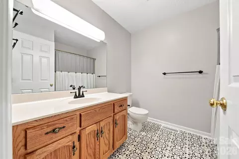 Bath - 107 Timberline Dr, Morganton, NC 28655 photo 2 of 2